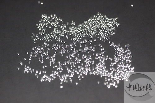武陵源金属表面处理厂喷砂玻璃微珠清理